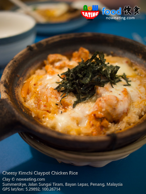 Cheesy Kimchi Claypot Chicken Rice