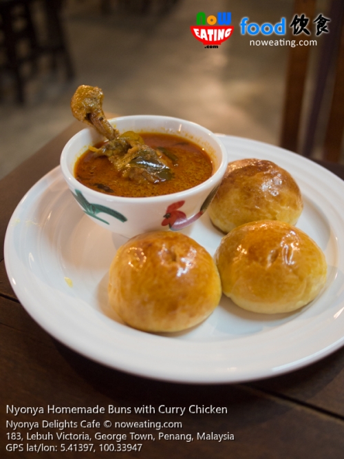 Nyonya Homemade Buns with Curry Chicken