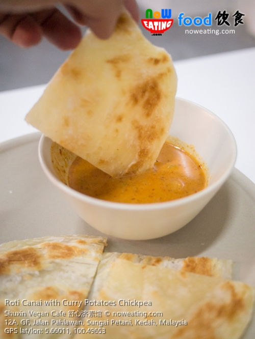 Roti Canai with Curry Potatoes Chickpea